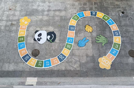 沿河地面游戏彩绘