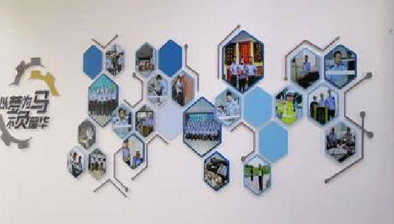 沿河文化墙最常见的做法。